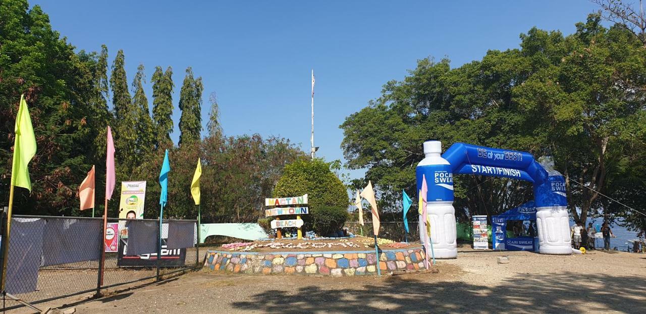 Mactan Newtown Condo With Garden And Ocean View 8Newtown Blvd Lapu-Lapu City Exterior foto