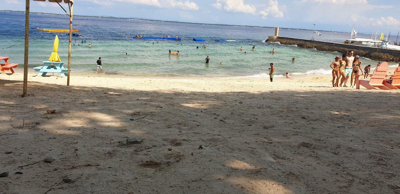 Mactan Newtown Condo With Garden And Ocean View 8Newtown Blvd Lapu-Lapu City Exterior foto