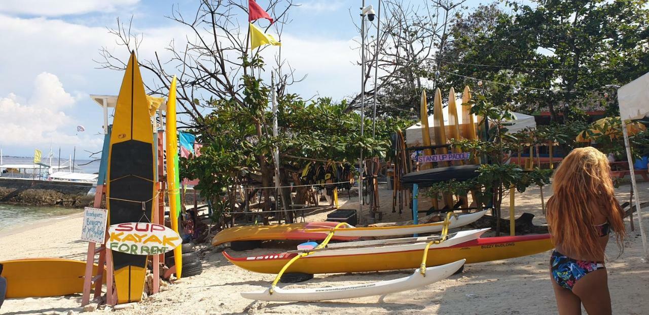 Mactan Newtown Condo With Garden And Ocean View 8Newtown Blvd Lapu-Lapu City Exterior foto