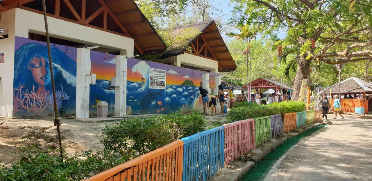 Mactan Newtown Condo With Garden And Ocean View 8Newtown Blvd Lapu-Lapu City Exterior foto