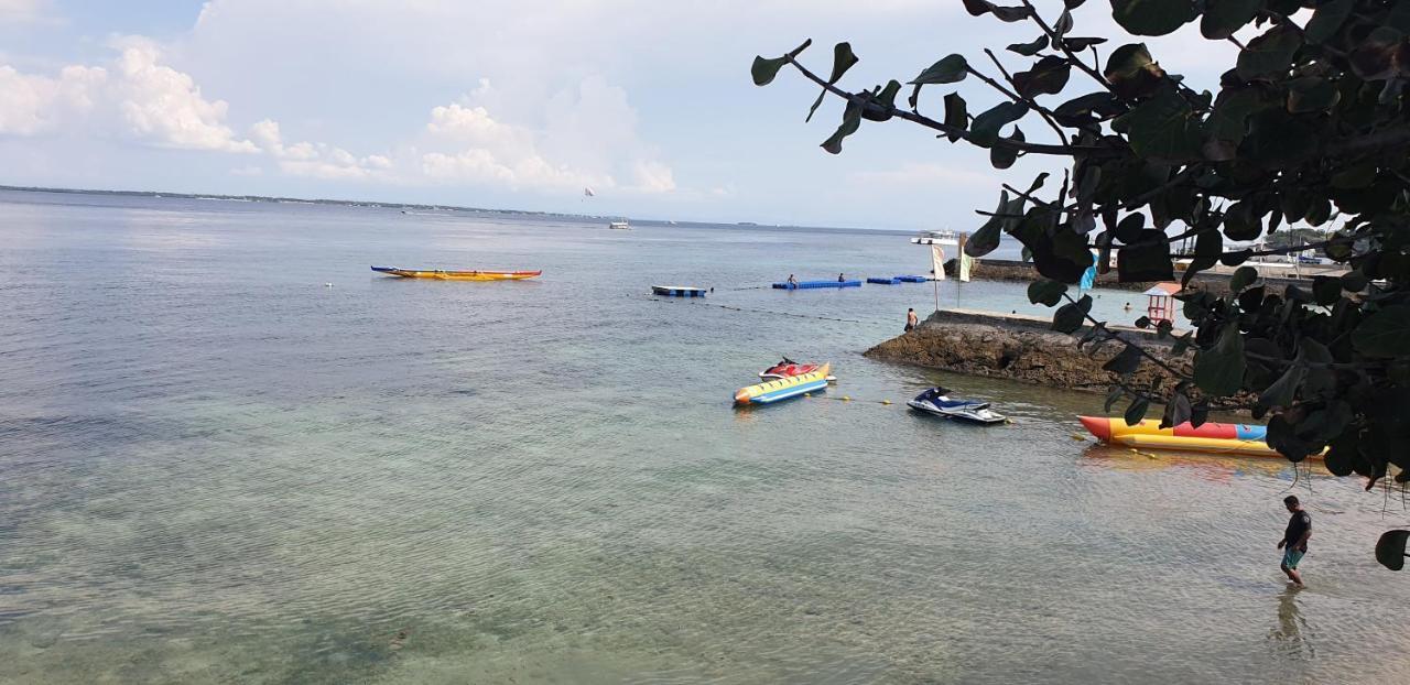 Mactan Newtown Condo With Garden And Ocean View 8Newtown Blvd Lapu-Lapu City Exterior foto