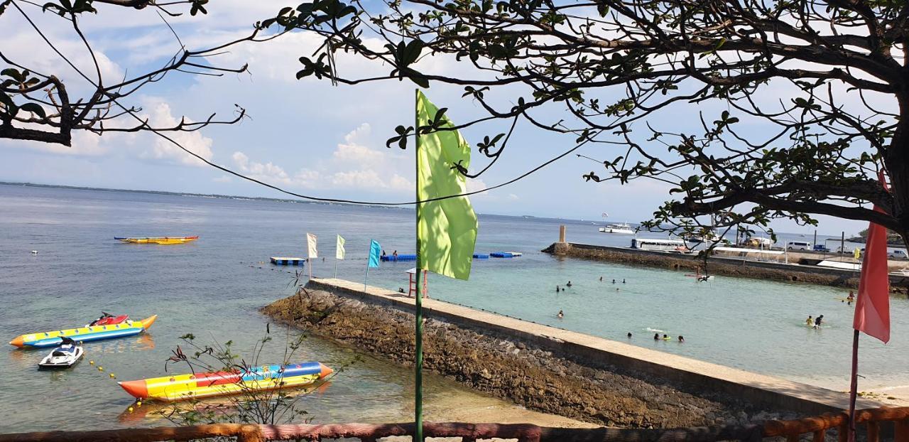 Mactan Newtown Condo With Garden And Ocean View 8Newtown Blvd Lapu-Lapu City Exterior foto